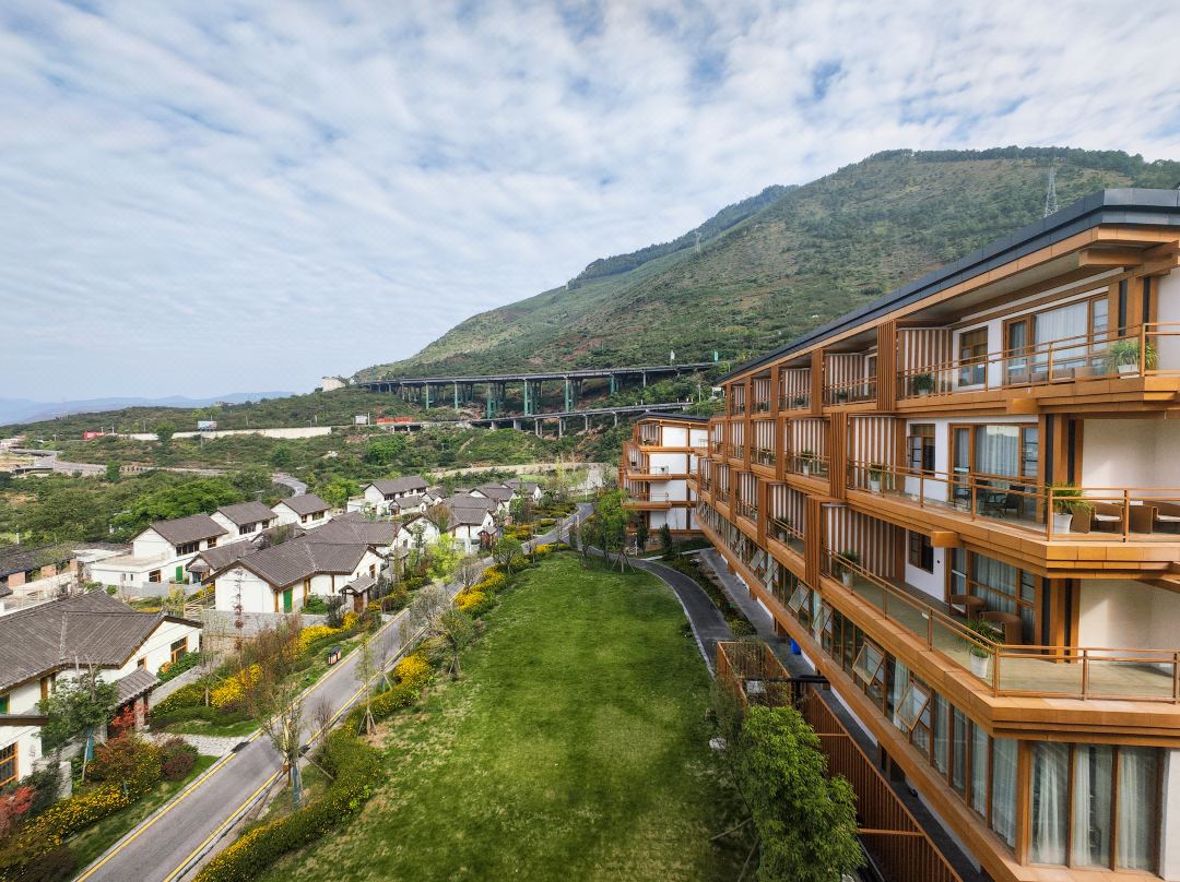 智慧酒店-汉源梨乡山居度假酒店